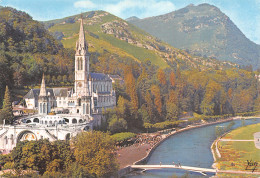 65 LOURDES LA BASILIQUE - Lourdes