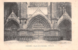 86 POITIERS LA CATHEDRALE - Poitiers