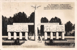 02 SOISSONS MONUMENT GUY DE LUBERSAC - Soissons