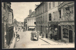 CPA Compiègne, La Rue De Solférino  - Autres & Non Classés