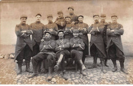 RIOM - Militaire - Soldats - 1914 - Très Bon état - Riom