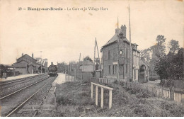BLANGY SUR BRESLE - La Gare Et Le Village Huet - Très Bon état - Blangy-sur-Bresle