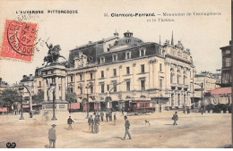 CLERMONT FERRAND - Monument De Vercingétorix Et Le Théâtre - Très Bon état - Clermont Ferrand