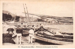 BANYULS SUR MER - Pêcheurs Embarquant Les Filets - Très Bon état - Banyuls Sur Mer