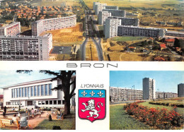 BRON - Les Grands Immeubles Et L'Hôtel De Ville - Très Bon état - Bron