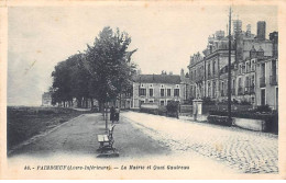 PAIMBOEUF - La Mairie Et Quai Gautreau - Très Bon état - Paimboeuf