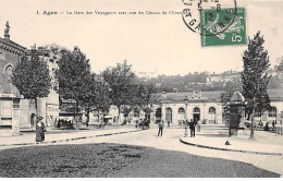 AGEN - La Gare Des Voyageurs Avec Vue Du Côteau De L'Ermitage - Très Bon état - Agen