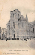 ANGERS - Eglise Notre Dame - Sortie De Messe - Très Bon état - Angers
