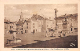 CHATEAUNEUF DE RANDON - La Place Duguesclin Et L'Eglise - Très Bon état - Chateauneuf De Randon