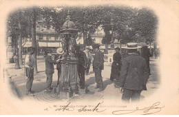 PARIS - Une Fontaine Wallace, Boulevard Sébastopol - état - Distrito: 02