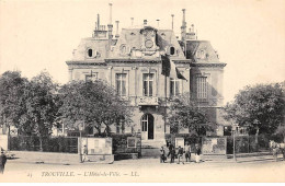 TROUVILLE - L'Hôtel De Ville - Très Bon état - Trouville