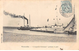 TROUVILLE - " L'Augustin Normand " Quittant Le Port - Très Bon état - Trouville
