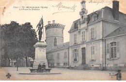 MEHUN SUR YEVRE - La Place Du Château - Très Bon état - Mehun-sur-Yèvre