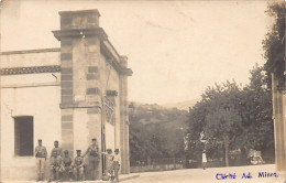 Algérie - BLIDA - Casenre Des Tirailleurs - CARTE PHOTO Année 1920 - Ed. Ad. Minet  - Blida