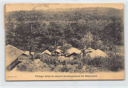 Congo Kinshasa - Village Dans La Région Montagneuse Du Mayumbé - Ed. W. K. - Congo Belga
