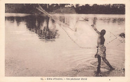 Côte D'Ivoire - Un Pêcheur Ebrié - Ed. C. Perinaud 35 - Costa De Marfil