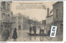 89 . Yonne :  Sens  : Inondations De Janvier 1910   : Avenue Vauban . - Sens
