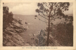 83 CAVALAIRE Un Coin Des Rochers De Lacron - Cavalaire-sur-Mer