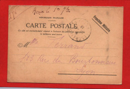 (RECTO / VERSO) CARTE POSTALE FRANCHISE MILITAIRE - CACHET TRESOR ET POSTES EN 1918 - Briefe U. Dokumente