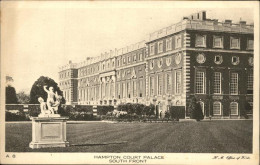 11231576 Hampton Court Palace South Front United Kingdom - Autres & Non Classés