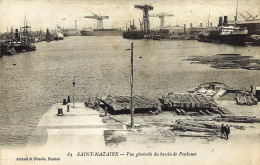 *CPA - 44 - SAINT NAZAIRE - Vue Générale Du Bassin De Penhouet - Saint Nazaire