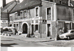 2V11Mx   51 Sezanne Hotel De La Croix D'or Tacot à Identifier - Sezanne