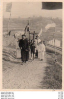 3V3Gz   04 Forcalquier Photo Procession Religieuse La Tête Du Cortége - Forcalquier