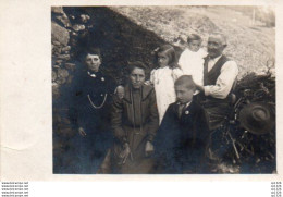 3V3Sv   Carte Photo D'une Famille D' Usseglio En Italie En 1917 - Fotografie
