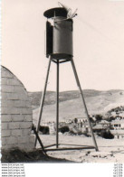 2V6Mn   Algerie à Situer Photo N° 19 Mirador En Tole Sur Pied Sentinelle Garde Camp Guerre En 1957 - Autres & Non Classés