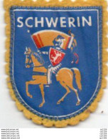 2V5HU  Ecusson En Tissu De Schwerin - Escudos En Tela
