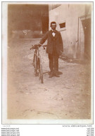 55Hys   Photo Originale Cycliste Velo Bicyclette Tacot Lieu à Identifier - Radsport