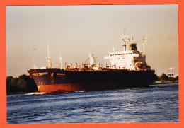 35784 / IMO ? Crude Oil Tanker BELANJA Ship Petrolier 06-1997 Photographie Véritable 15x10 KODAK  ROYAL - Barcos
