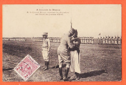 35868 / A Travers Le MAROC Général MOINIER Remettant Décorations Aux Blessés Des Journées D'AVRIL - Rabat