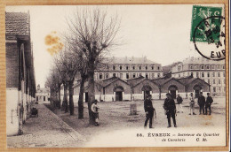 35939 / EVREUX Eure Intérieur Du Quartier De Cavalerie 1910s à Edouard GIRAUD 12 Rue Du Texel Paris XIV- MALCUIT 88 - Evreux