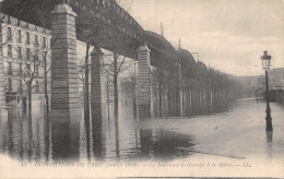 75-PARIS INONDATIONS 1910 LE BOULEVARD DE GRENELLE ET LE METRO-N°T5168-G/0365 - Überschwemmung 1910