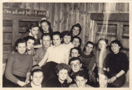 Altes Foto Vintage. Junge Leute Ausflug . Um 1955. (  B13  ) - Personnes Anonymes