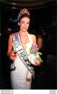 LAURE BELVILLE MISS FRANCE 1996  PHOTO DE PRESSE AGENCE ANGELI FORMAT 27 X 18 CM - Beroemde Personen