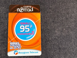 Nomad / Bouygues Pu8 - Cellphone Cards (refills)