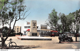 Algérie >  Bechar (Colomb Béchar) Monument Lyautey Et L'Annexe - Automobile Jeep Cpsm PF 1959 - Bechar (Colomb Béchar)