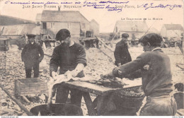 ILES SAINT-PIERRE ET MIQUELON - LE TRANCHAGE DE LA MORUE Cpa 1904 - Saint-Pierre-et-Miquelon