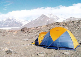 1 AK Antarctica / Antarktis * A Mountain Tent At A Field Camp In The Dry Valleys Of The Transantarctic Mountains * - Other & Unclassified