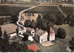 EYNESSE (33.) Vue Panoramique Aérienne Sur La Vallée De La Dordogne - Au 1er Plan, Le Château Du BARRAIL Cpsm GF - Autres & Non Classés