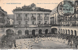 SAN SEBASTIAN Plaza De La Constitución (Una Fiesta) - Tarjeta Postal 1910 Edición G. G. Galarza, San Sebastian - Guipúzcoa (San Sebastián)