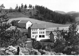 ST-JUST (Cantal) 3010 Le Groupe Scolaire - Coll. Libr. Pignide St-Chély-d'Apcher - Sonstige & Ohne Zuordnung