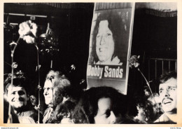 Paris, Mai 1981. Hommage à Bobby Sands Député Irlandais Martyr De L'indépendance, Mort Pour L' Irlande Du Nord Libre Cpm - Events