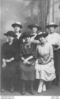 Carte Photo Environ 1920 - Portrait De 6 Jeunes Femmes Coiffées D'un Chapeau - Studio Cadé à Saint-Etienne Loire - Fotografie