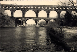 CPA Montfavet Avignon Vaucluse, Le Pont Du Gard - Autres & Non Classés