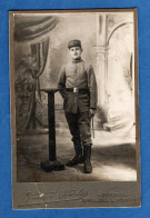 Photo Militaire Soldat Du 28eme Regiment D' Infanterie Photographie Charles Evreux (format 11cm X 16,5cm) Pli Voir Scans - Krieg, Militär