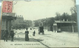 Sèvres L'entrée De La Ville - Sevres