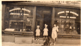 Photo Vintage Paris Snap Shop -femme Enfant Child Chien Dog MANTES LA VILLE  - Lieux